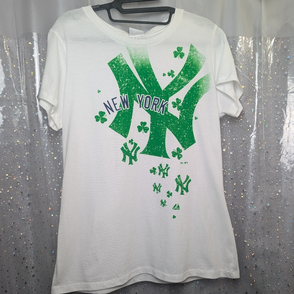 NY Yankees St Patrick's Day Shamrock Tee NWT Sz Large